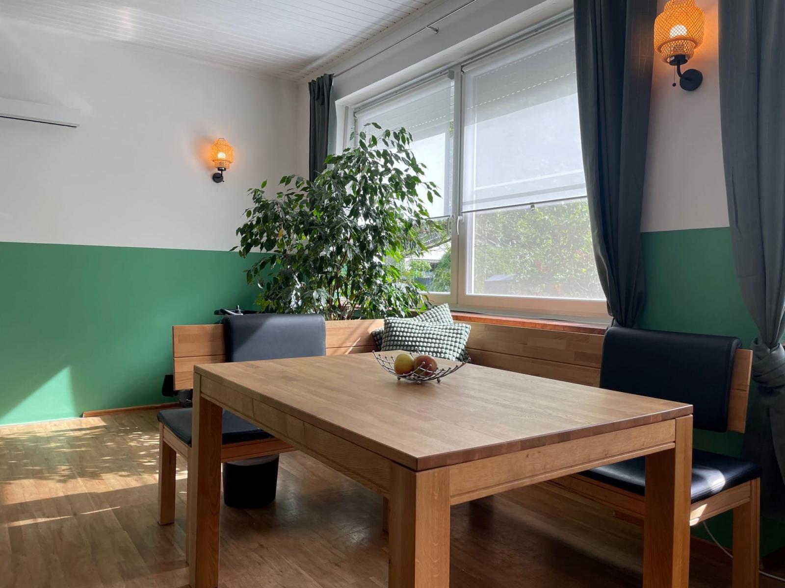 IC-Home_24_Kirchdorf_am_Inn_Essbereich